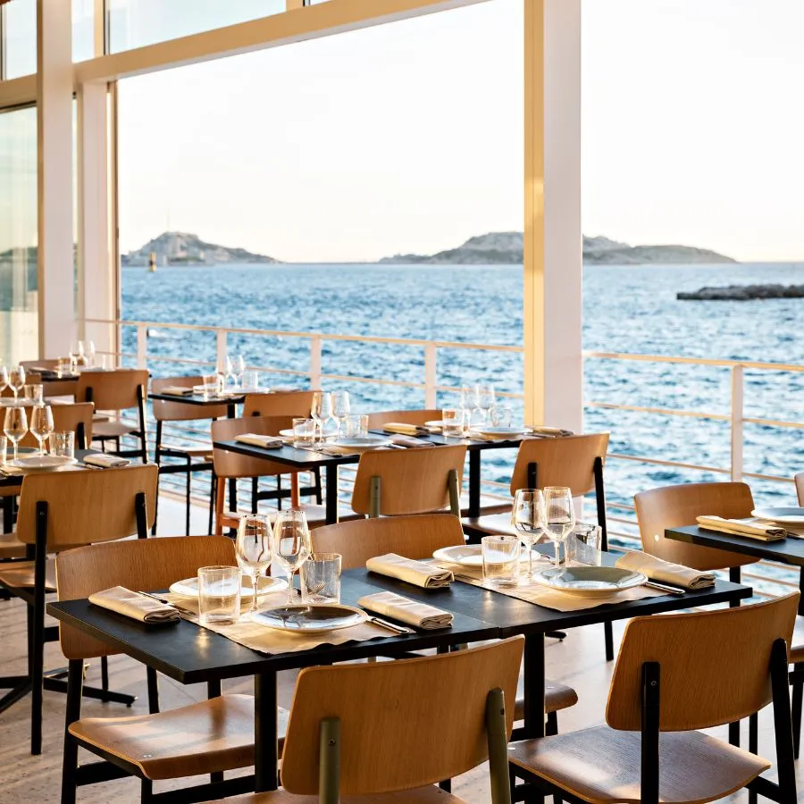 Les Bords de Mer